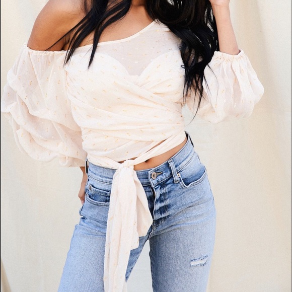 NWT 12th Tribe heartbreaker ruffled tie top - Picture 2 of 8